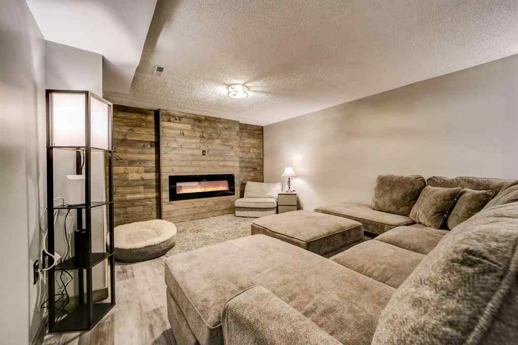 MLS® A2228864 - 340 Canyon Drive  in NONE Pincher Creek, Residential
