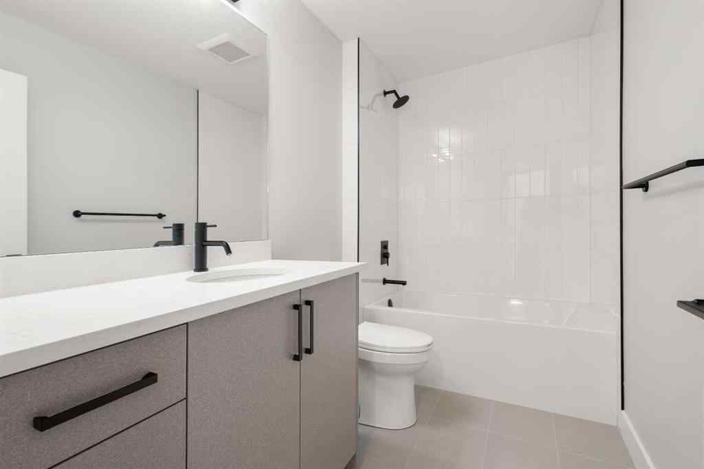 MLS® A2228872 - 1725 23 Avenue NW in Capitol Hill Calgary, Residential
