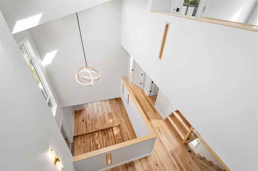 MLS® A2228872 - 1725 23 Avenue NW in Capitol Hill Calgary, Residential