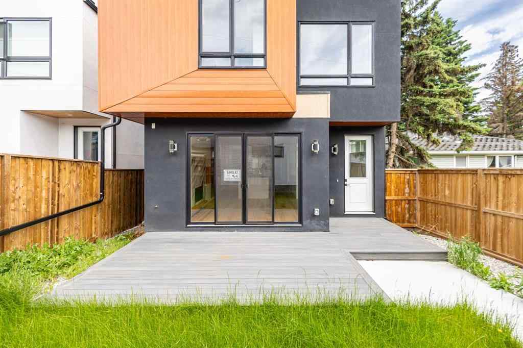 MLS® A2228872 - 1725 23 Avenue NW in Capitol Hill Calgary, Residential