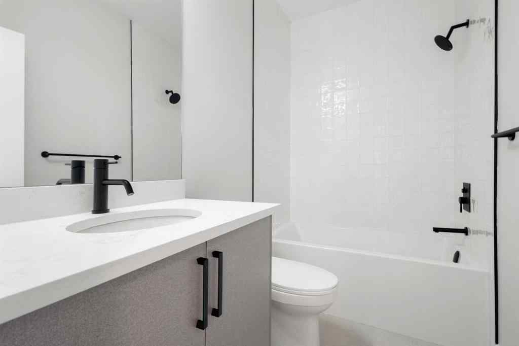 MLS® A2228872 - 1725 23 Avenue NW in Capitol Hill Calgary, Residential