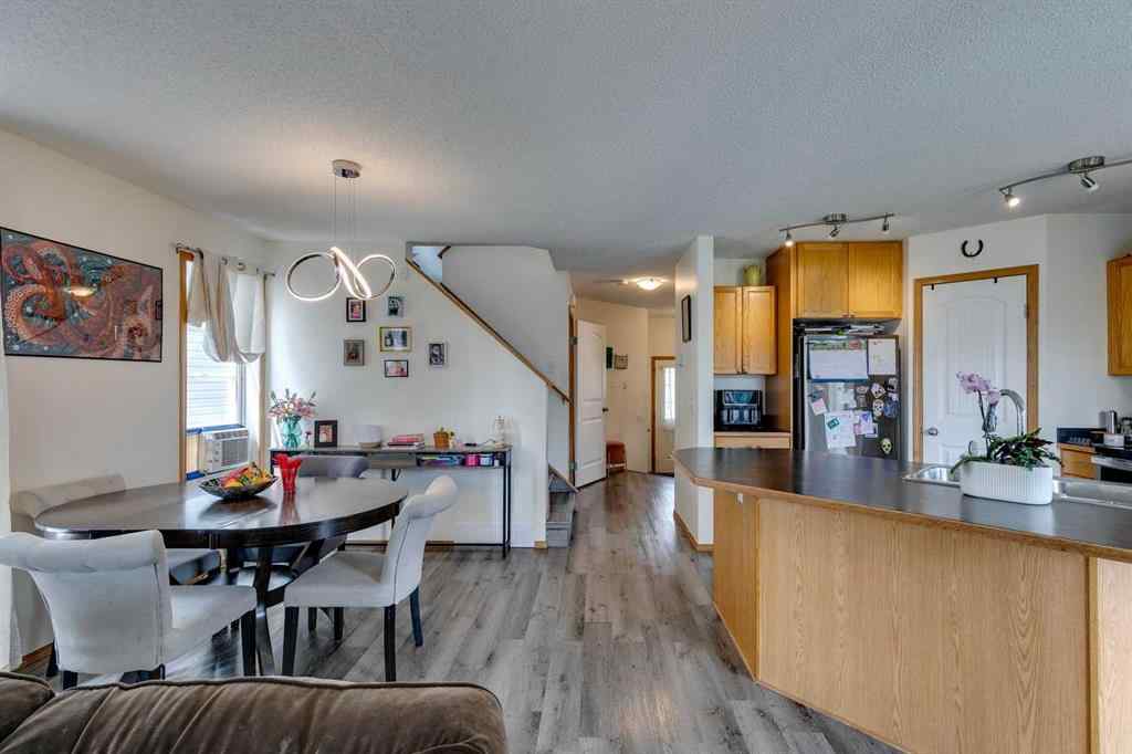 MLS® A2228875 - 190 Everoak Gardens SW in Evergreen Calgary, Residential