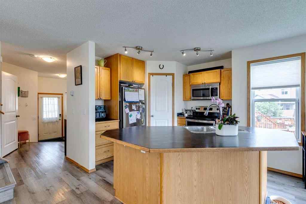 MLS® A2228875 - 190 Everoak Gardens SW in Evergreen Calgary, Residential