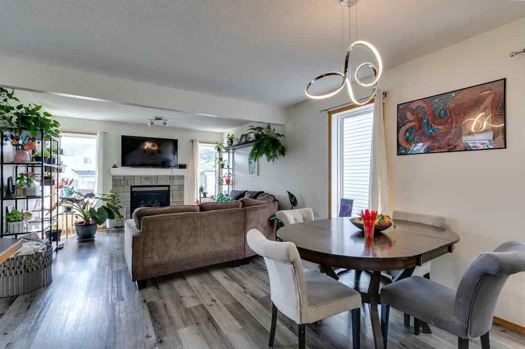 MLS® A2228875 - 190 Everoak Gardens SW in Evergreen Calgary, Residential