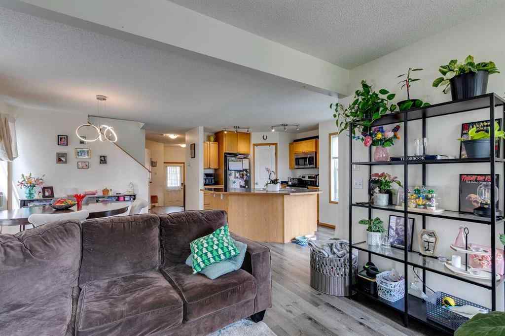MLS® A2228875 - 190 Everoak Gardens SW in Evergreen Calgary, Residential