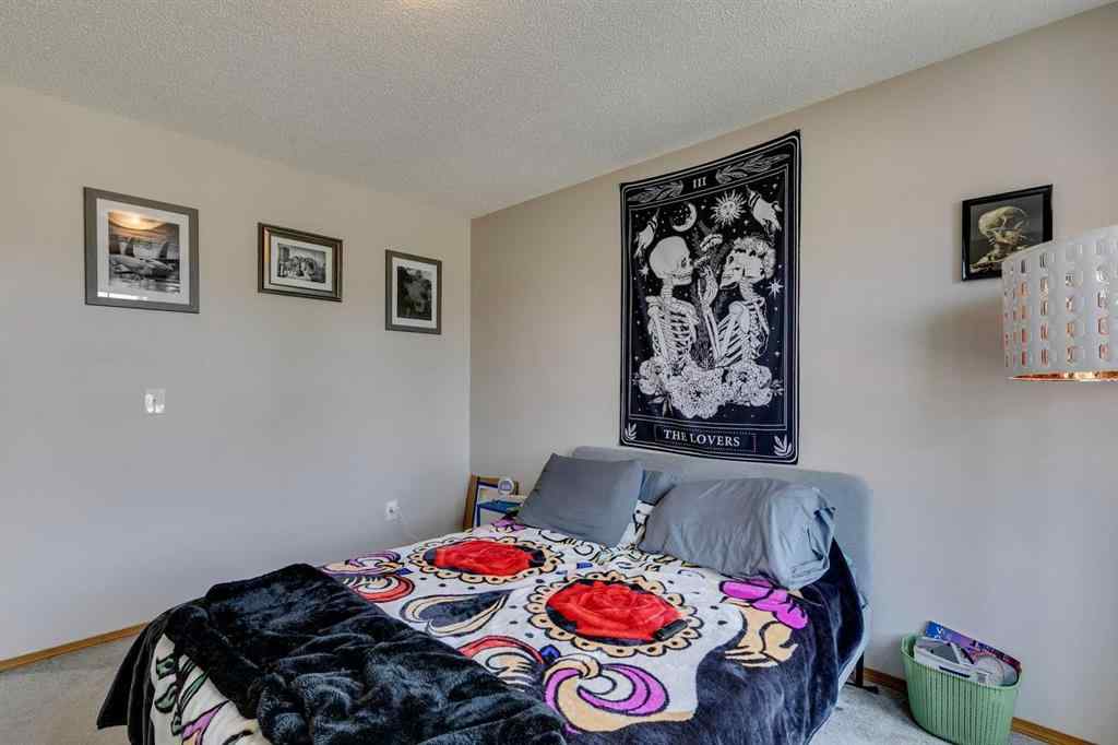 MLS® A2228875 - 190 Everoak Gardens SW in Evergreen Calgary, Residential