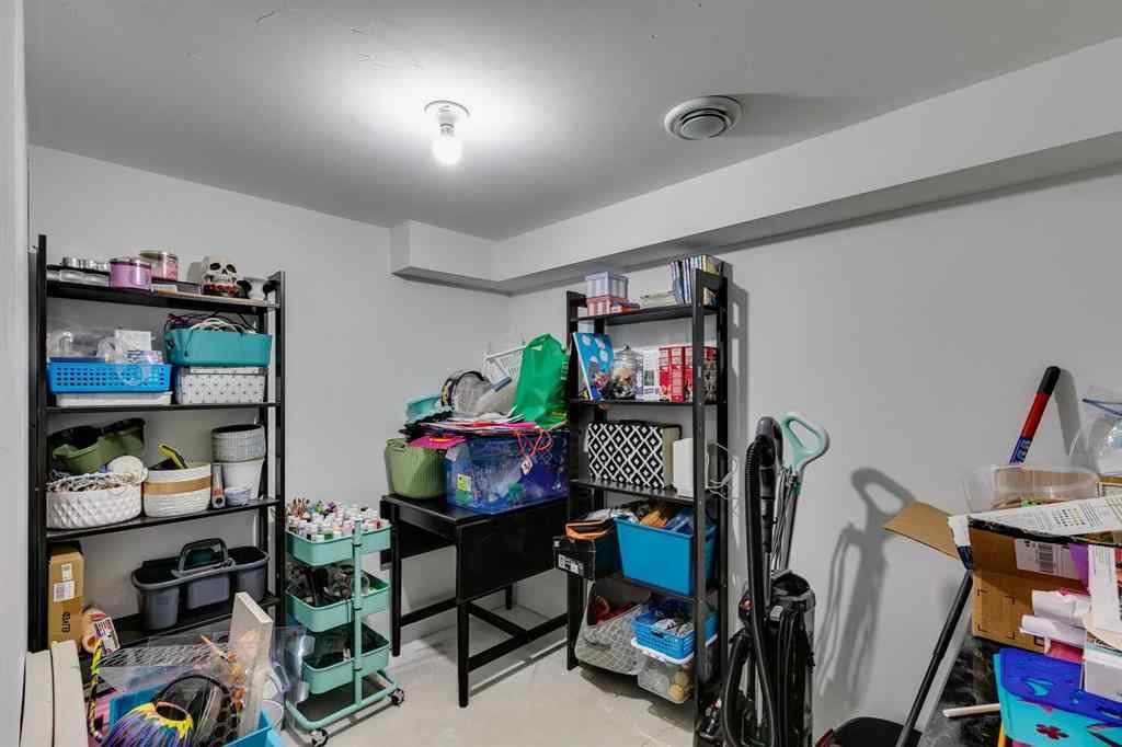 MLS® A2228875 - 190 Everoak Gardens SW in Evergreen Calgary, Residential