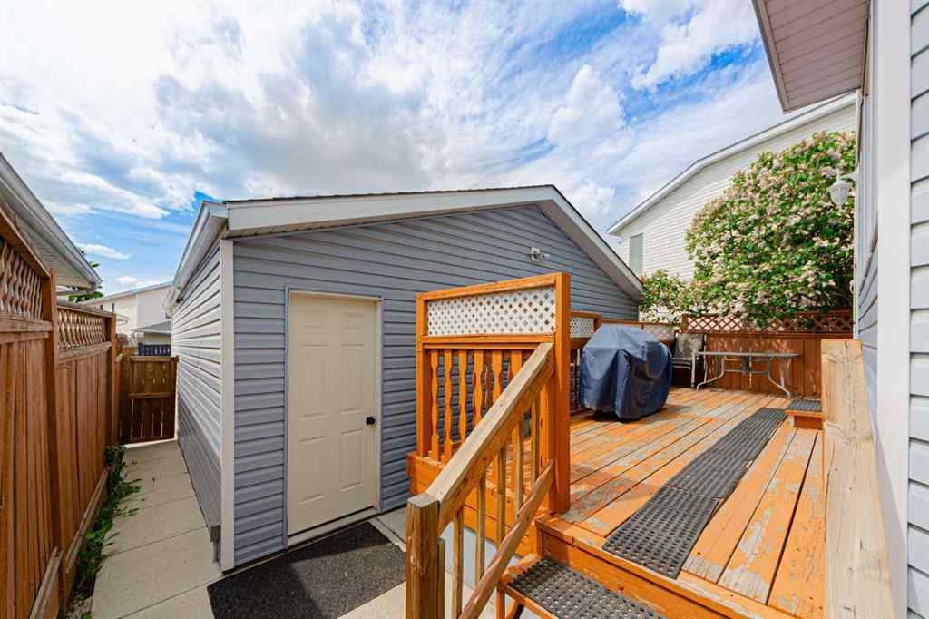 MLS® A2228892 - 265 Fresno Place NE in Monterey Park Calgary, Residential