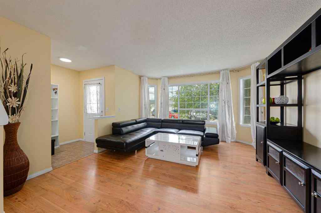 MLS® A2228892 - 265 Fresno Place NE in Monterey Park Calgary, Residential