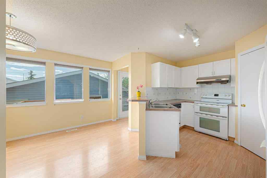 MLS® A2228892 - 265 Fresno Place NE in Monterey Park Calgary, Residential