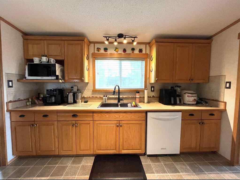 MLS® A2228894 - 4142 Township Road 290   in NONE Rural Mountain View County, Residential