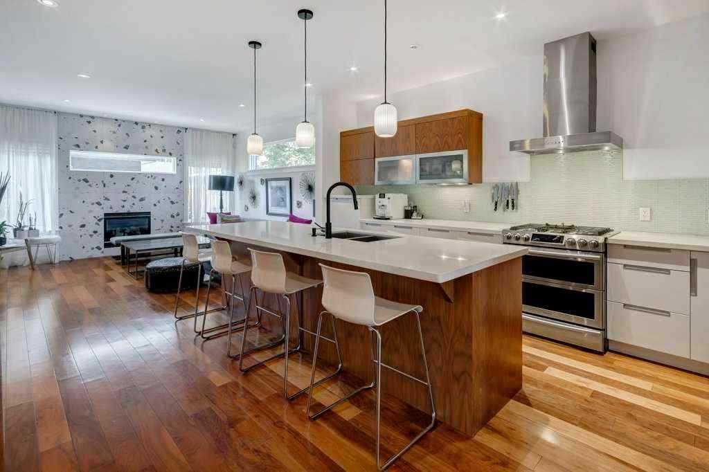 MLS® A2228912 - 2421 29 Avenue SW in Richmond Calgary, Residential