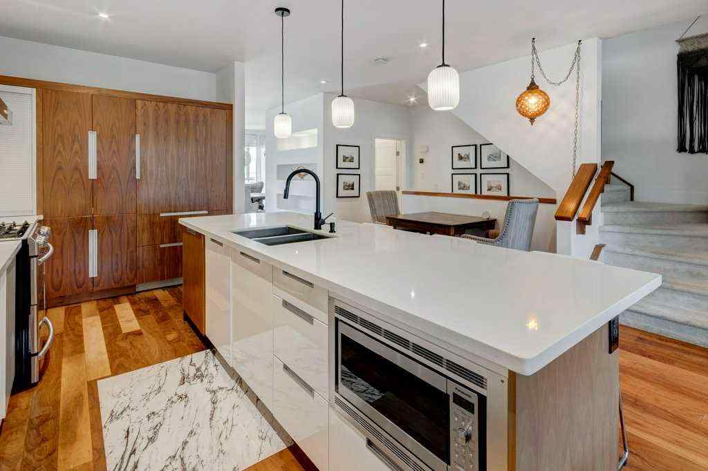 MLS® A2228912 - 2421 29 Avenue SW in Richmond Calgary, Residential