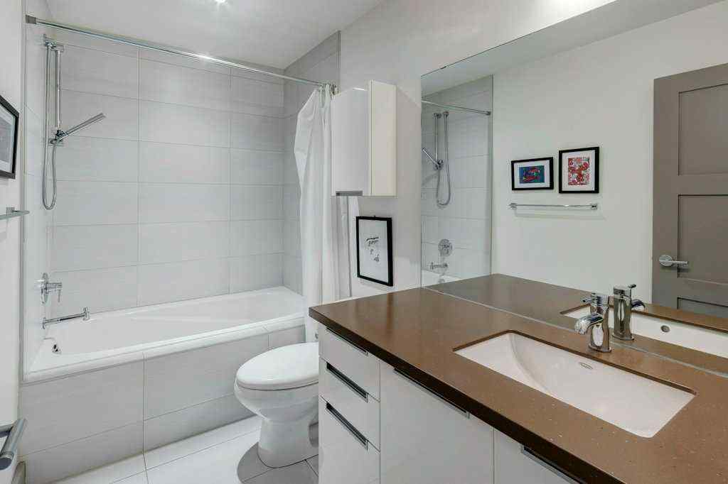 MLS® A2228912 - 2421 29 Avenue SW in Richmond Calgary, Residential