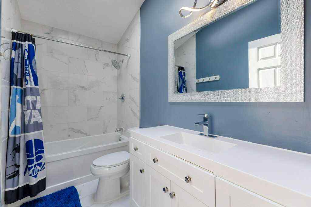 MLS® A2228920 - 119 Valley Ridge Green NW in Valley Ridge Calgary, Residential