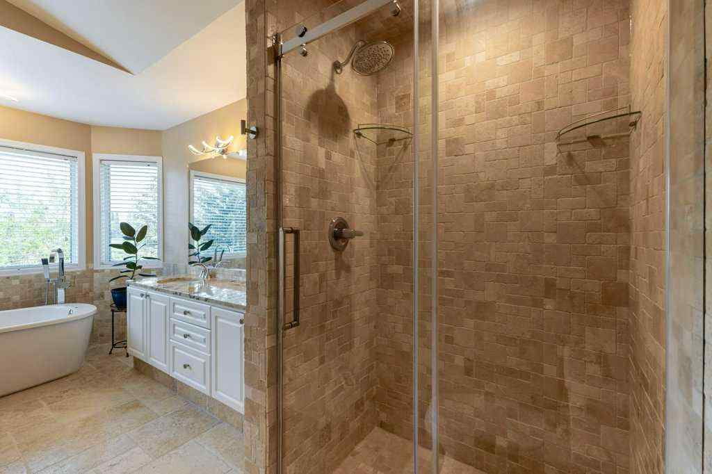 MLS® A2228920 - 119 Valley Ridge Green NW in Valley Ridge Calgary, Residential