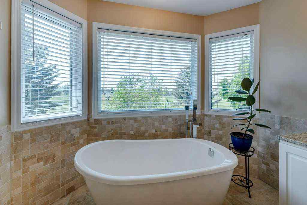 MLS® A2228920 - 119 Valley Ridge Green NW in Valley Ridge Calgary, Residential