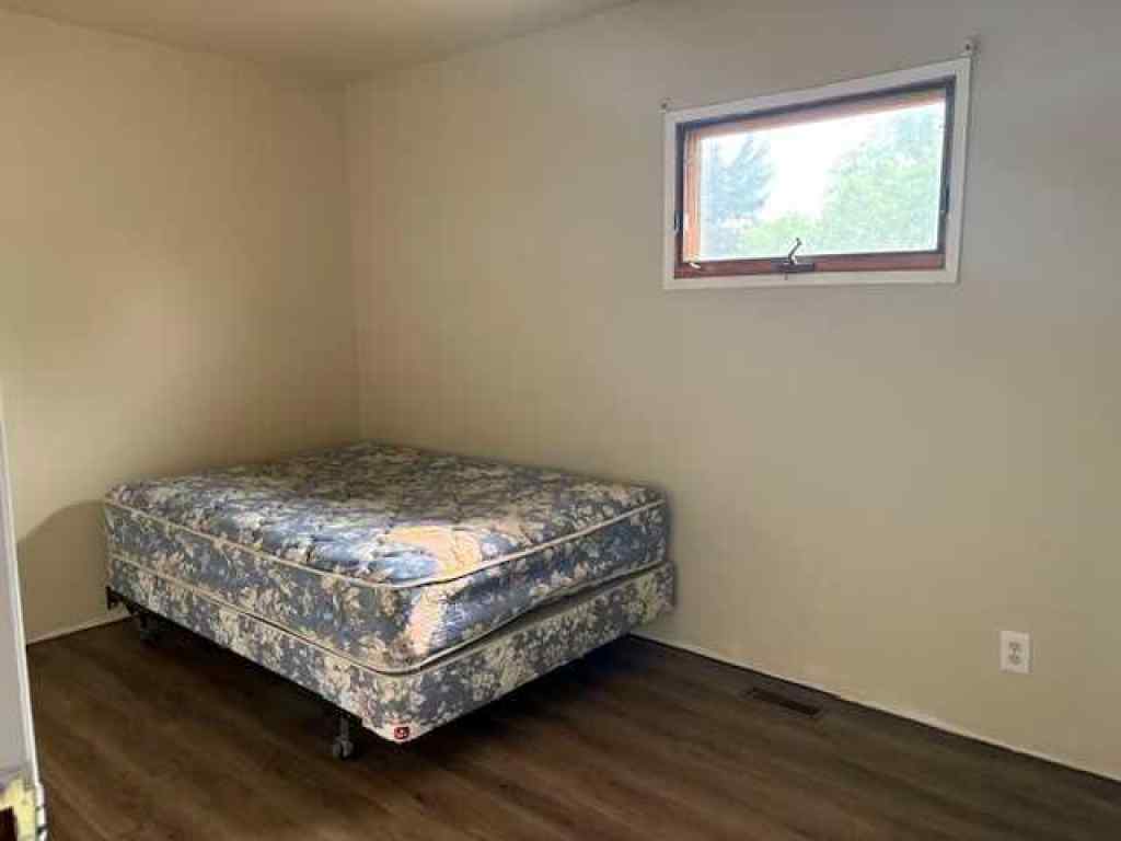 MLS® A2228959 - 5027 52 Street  in Hardisty Hardisty, Residential