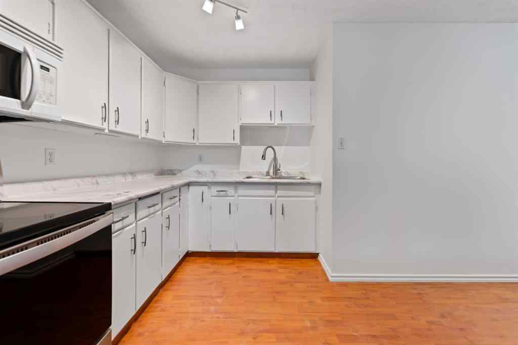 MLS® A2228960 - Unit #6 124 Sabrina Way SW in Southwood Calgary, Residential