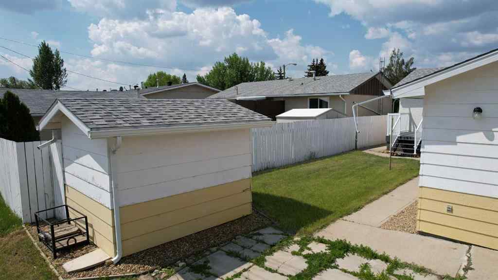 MLS® A2228966 - 604 3 Street E in Hanna Hanna, Residential