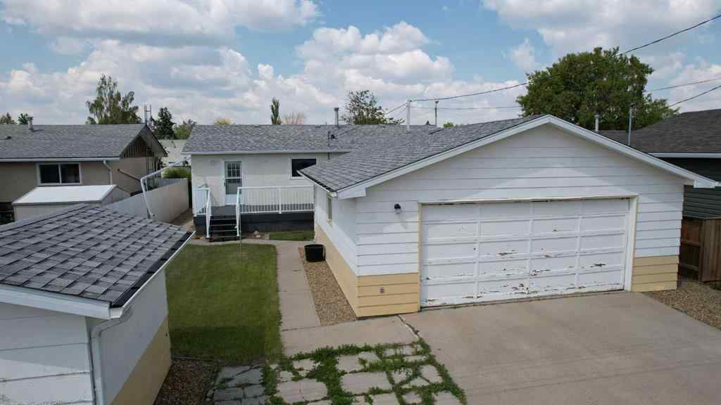 MLS® A2228966 - 604 3 Street E in Hanna Hanna, Residential