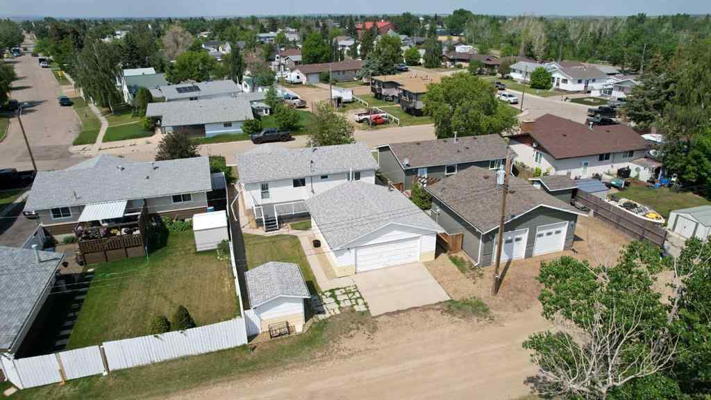 MLS® A2228966 - 604 3 Street E in Hanna Hanna, Residential
