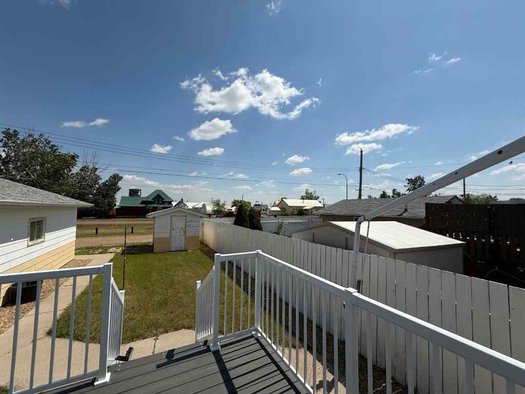 MLS® A2228966 - 604 3 Street E in Hanna Hanna, Residential