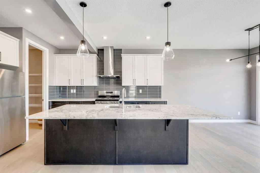 MLS® A2228997 - 92 Sundown Crescent  in Sunset Ridge Cochrane, Residential