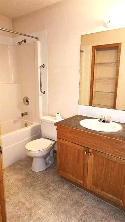 MLS® A2229009 - 6591 Pinecliff Grove NE in Pineridge Calgary, Residential