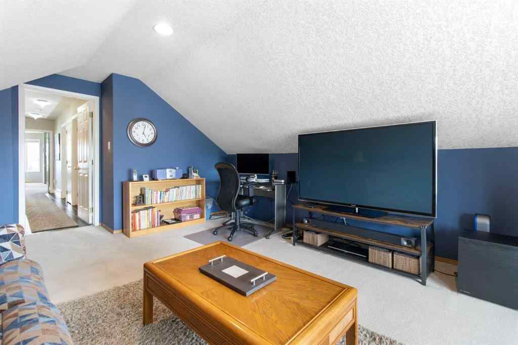 MLS® A2229038 - 33 LAKESIDE GREENS CLOSE   in Lakeside Greens Chestermere, Residential