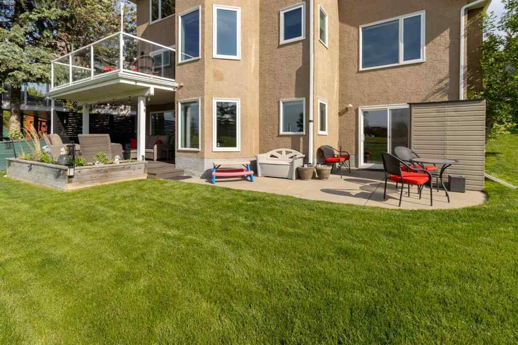 MLS® A2229038 - 33 LAKESIDE GREENS CLOSE   in Lakeside Greens Chestermere, Residential