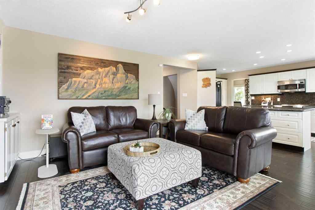 MLS® A2229038 - 33 LAKESIDE GREENS CLOSE   in Lakeside Greens Chestermere, Residential