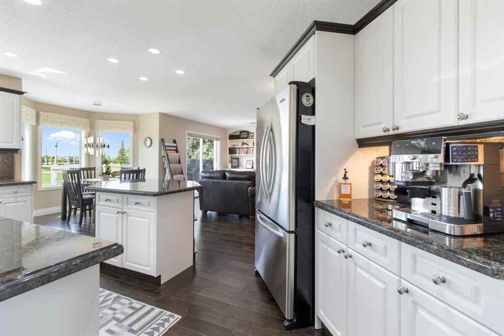 MLS® A2229038 - 33 LAKESIDE GREENS CLOSE   in Lakeside Greens Chestermere, Residential