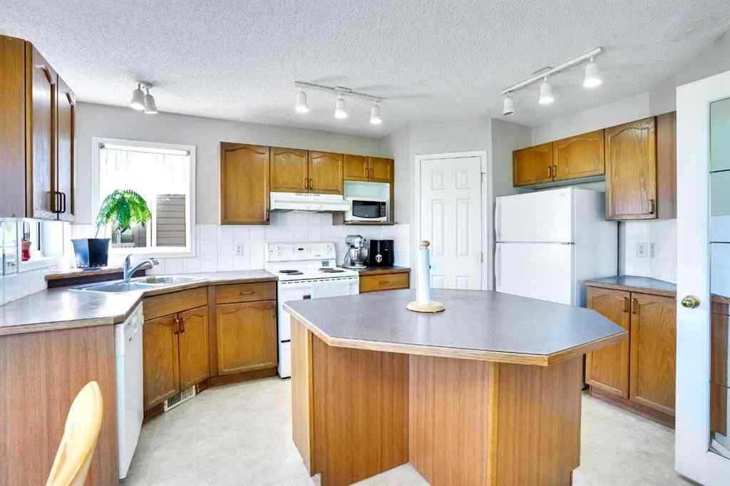 MLS® A2229053 - 69 Coral Springs Park NE in Coral Springs Calgary, Residential