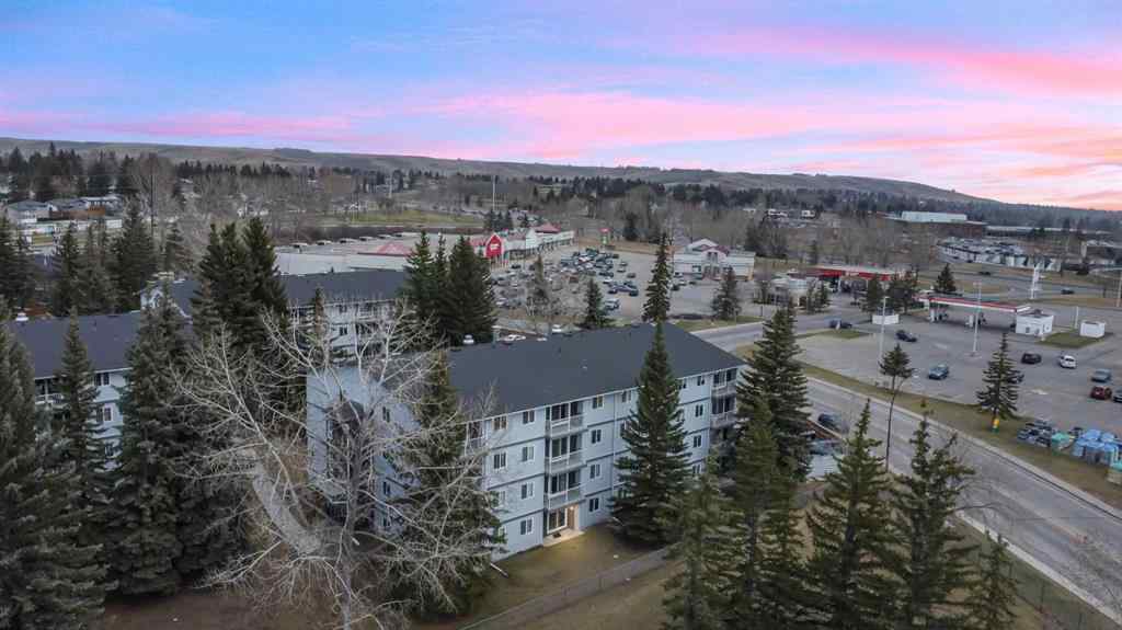MLS® A2229065 - Unit #104B 5601 Dalton Drive NW in Dalhousie Calgary, Residential