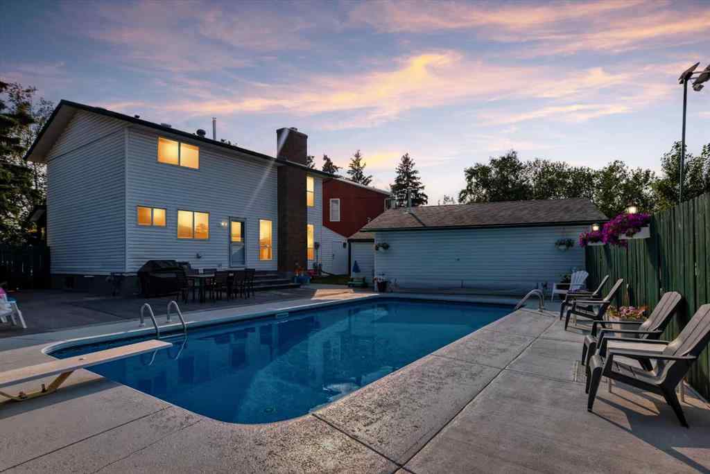 MLS® A2229131 - 420 Whitehorn Place NE in Whitehorn Calgary, Residential