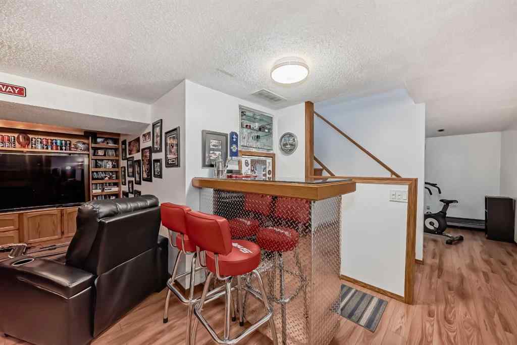 MLS® A2229131 - 420 Whitehorn Place NE in Whitehorn Calgary, Residential