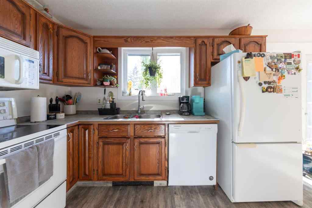 MLS® A2229136 - 87 3 Street  in NONE Lashburn, Residential