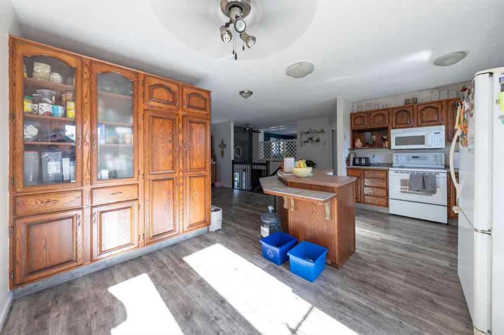 MLS® A2229136 - 87 3 Street  in NONE Lashburn, Residential