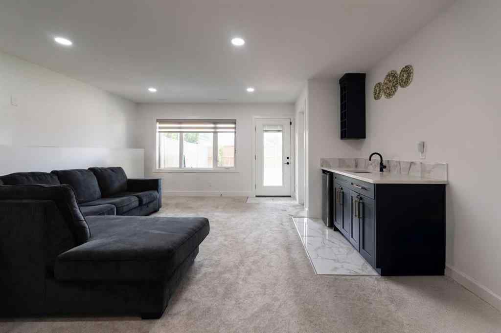 MLS® A2229163 - 692 Sixmile Crescent S in Southgate Lethbridge, Residential