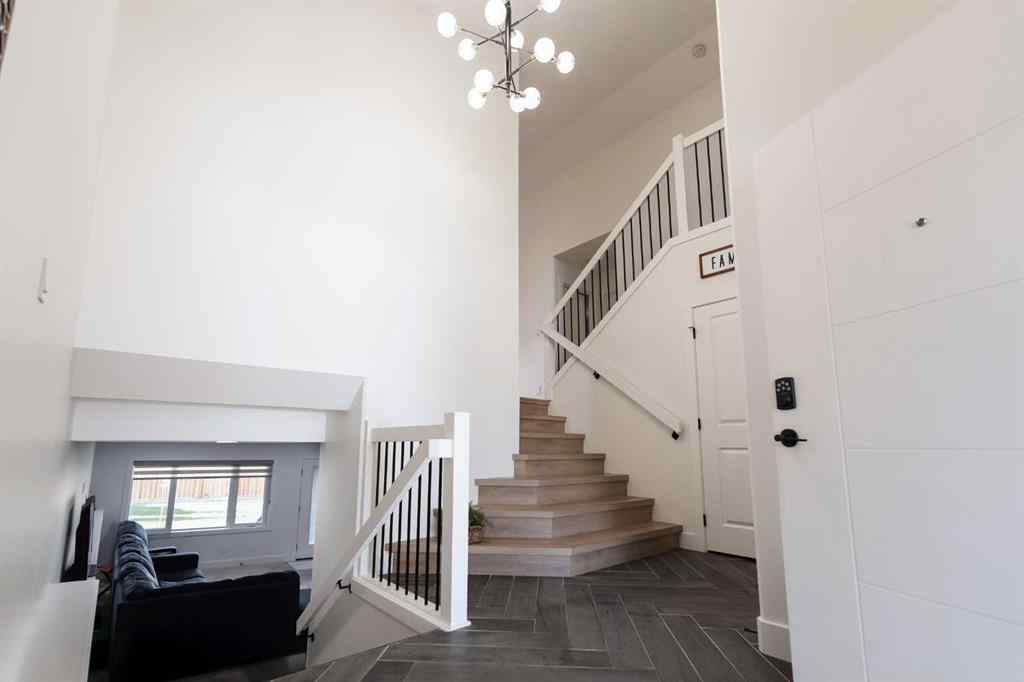 MLS® A2229163 - 692 Sixmile Crescent S in Southgate Lethbridge, Residential