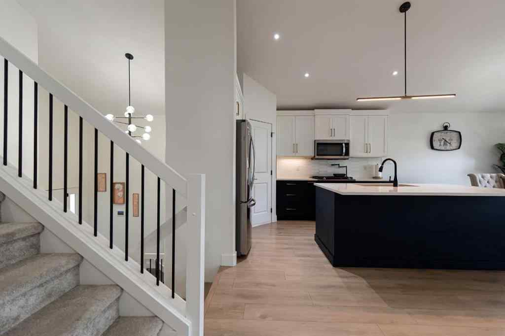 MLS® A2229163 - 692 Sixmile Crescent S in Southgate Lethbridge, Residential