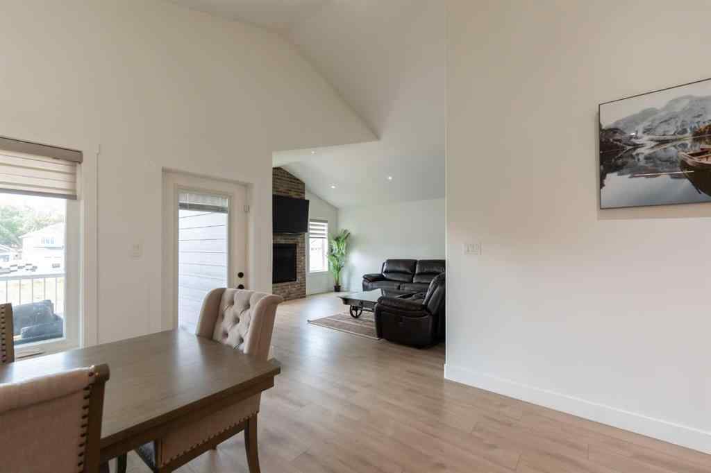 MLS® A2229163 - 692 Sixmile Crescent S in Southgate Lethbridge, Residential