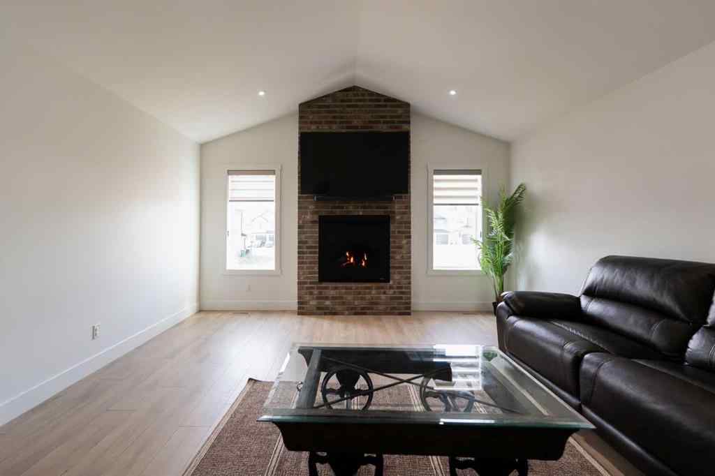 MLS® A2229163 - 692 Sixmile Crescent S in Southgate Lethbridge, Residential