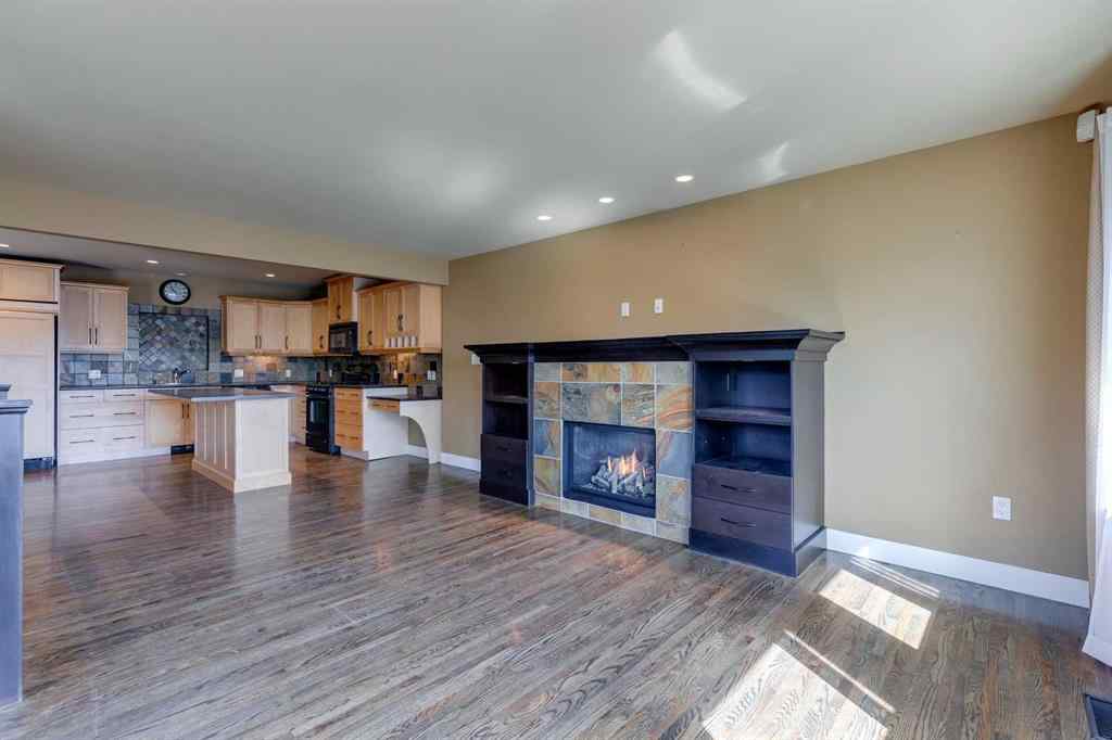 MLS® A2229195 - 3140 46 Street SW in Glenbrook Calgary, Residential
