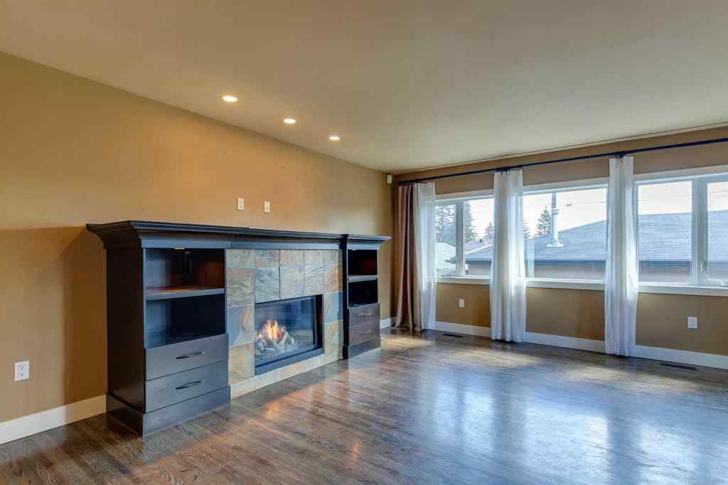 MLS® A2229195 - 3140 46 Street SW in Glenbrook Calgary, Residential