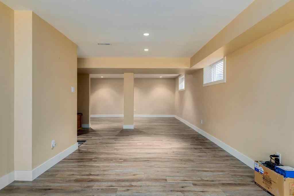 MLS® A2229195 - 3140 46 Street SW in Glenbrook Calgary, Residential