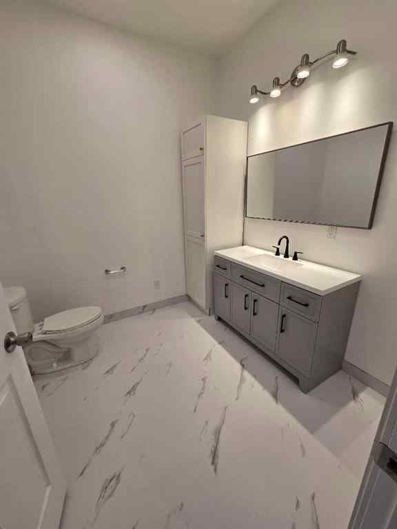 MLS® A2229199 - Unit #7 5108 52 Street  in Railyards Red Deer, Commercial