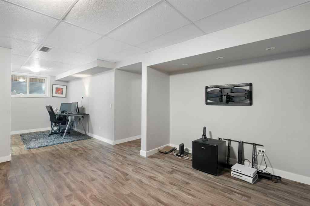 MLS® A2229208 - 393 River Heights Drive  in River Heights Cochrane, Residential