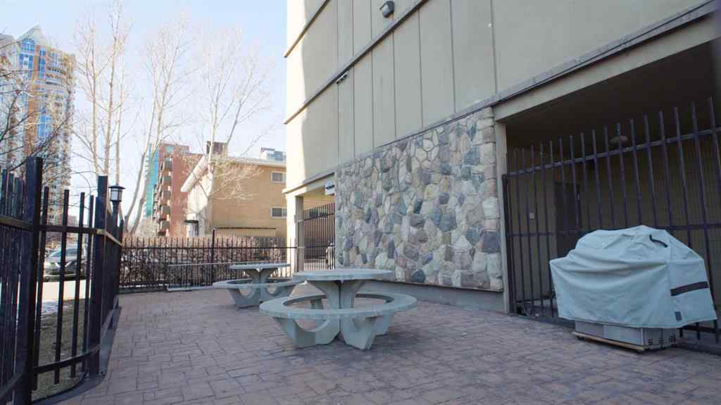 MLS® A2229229 - Unit #503 706 15 Avenue SW in Beltline Calgary, Residential
